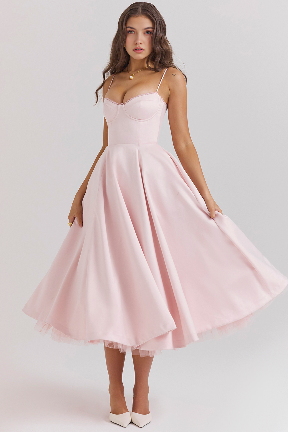 Robe Sculptante à Double Couche Cloe