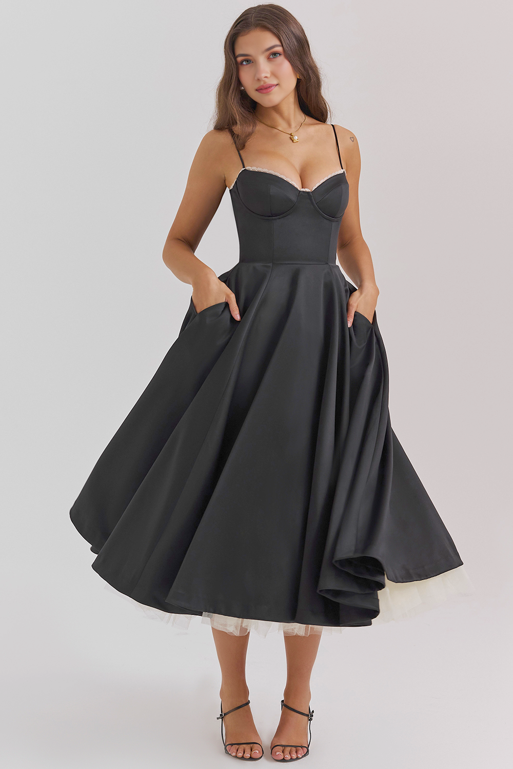 Robe Sculptante à Double Couche Cloe