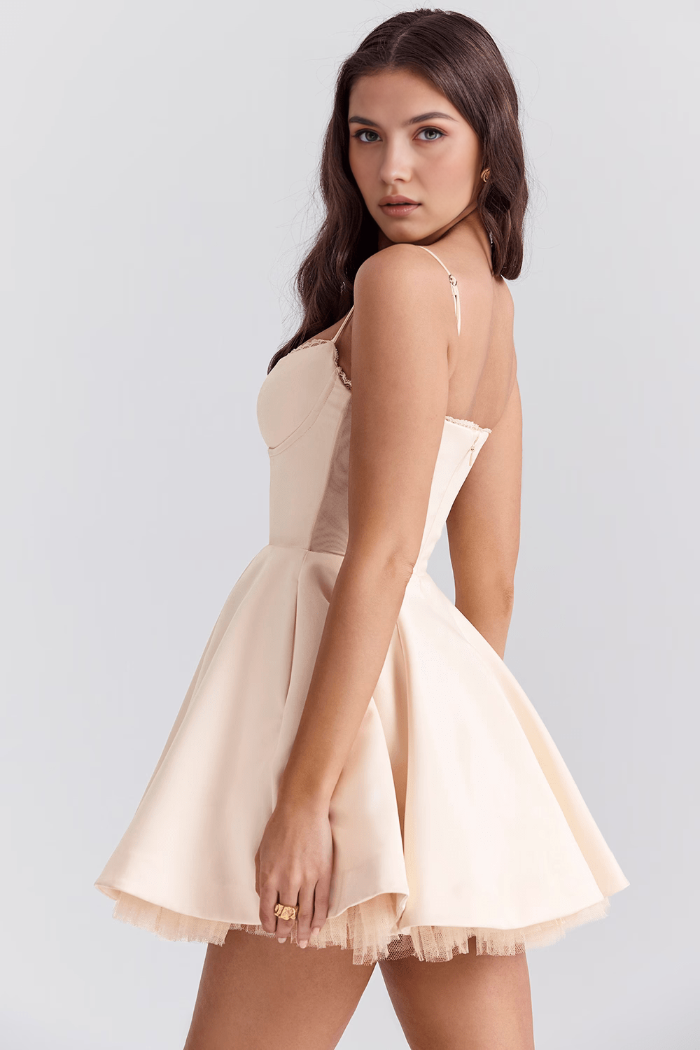 Robe courte à double couche Cloe