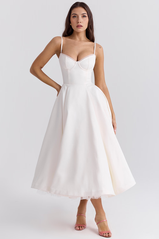 Robe Sculptante à Double Couche Cloe